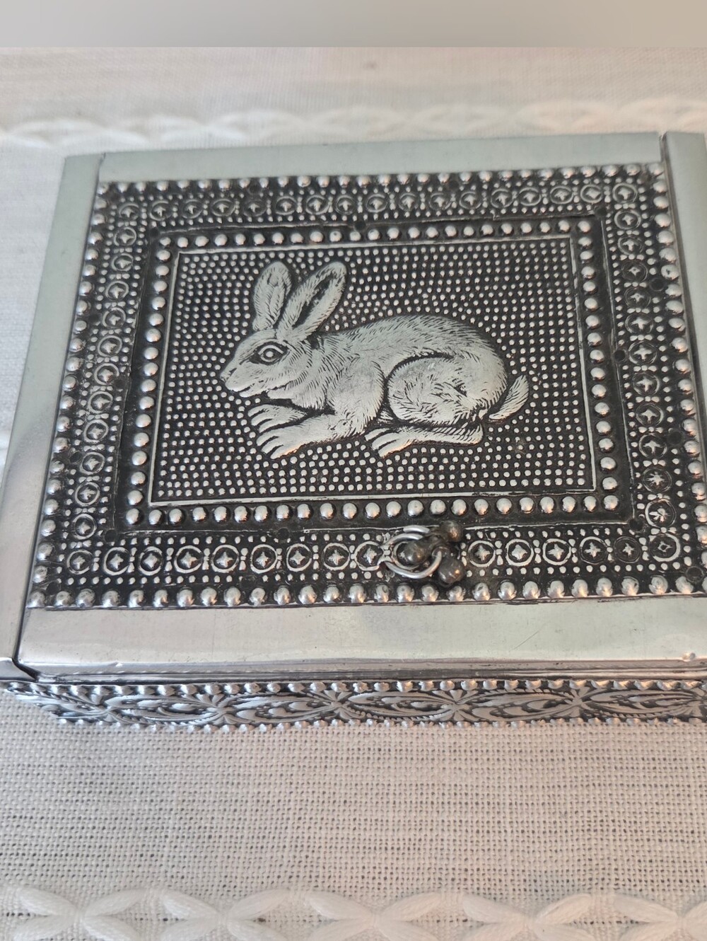 Silver Rabbit Hammered Trinket Box
